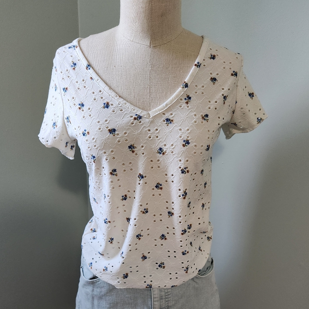Floral Eyelet V-Neck Top